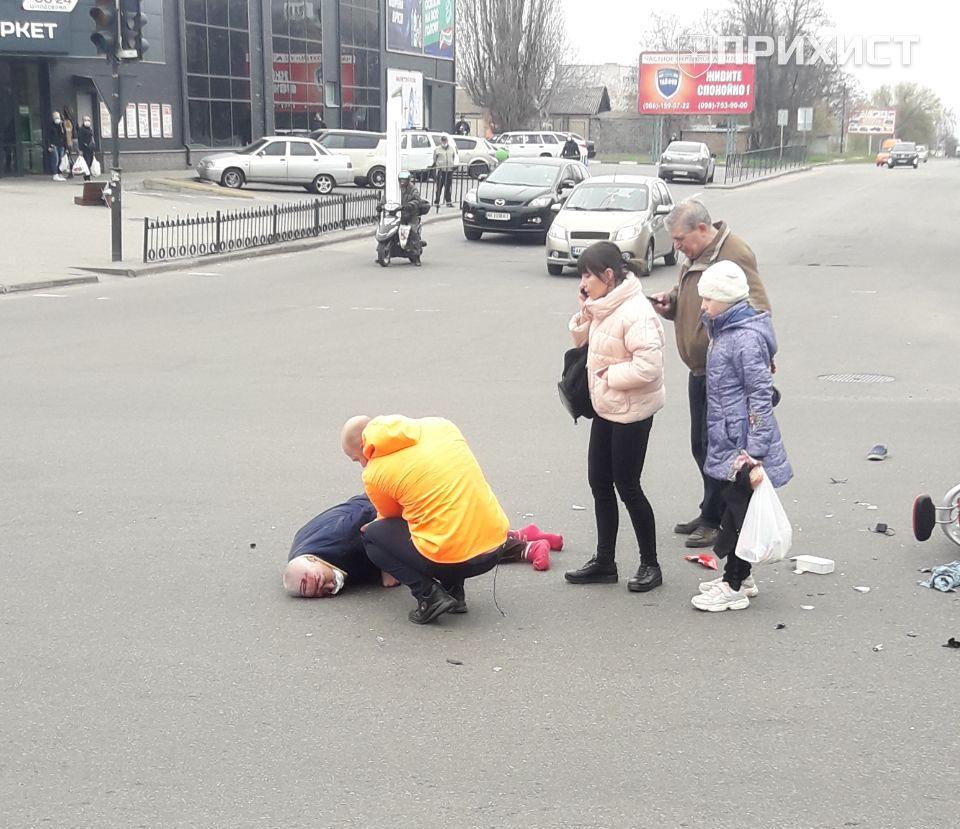 Обновлено. ДТП на ул. Электрометаллургов: пострадал водитель скутера | Прихист 