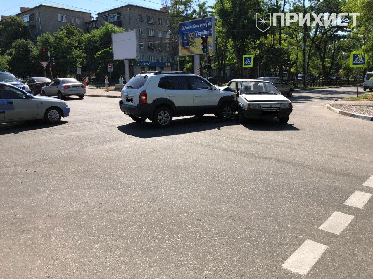 ДТП на перекрёстке пр. Трубников и ул. Станиславского | Прихист 