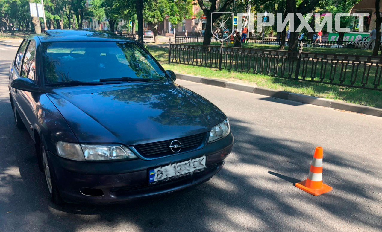 ОБНОВЛЕНО. Автомобиль сбил женщину на пешеходном переходе | Прихист 