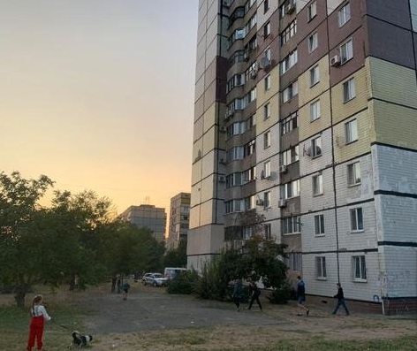 В Кривом Роге девушка-подросток выпала из 12-го этажа | Прихист В Кривом Роге девушка-подросток выпала из 12-го этажа | Прихист