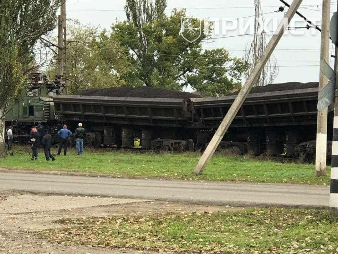 В  Покрове с путей сошли два думпкара с рудой | Прихист 