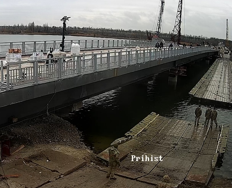 Прощай, плавучий мост: военные демонтируют понтонные секции | Прихист Прощай, плавучий мост: военные демонтируют понтонные секции | Прихист
