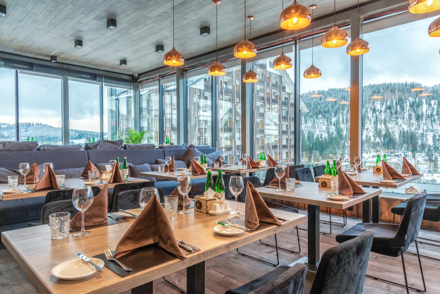 В новогоднюю ночь кафе и рестораны Днепропетровщины будут работать до 7:00 утра | Прихист 