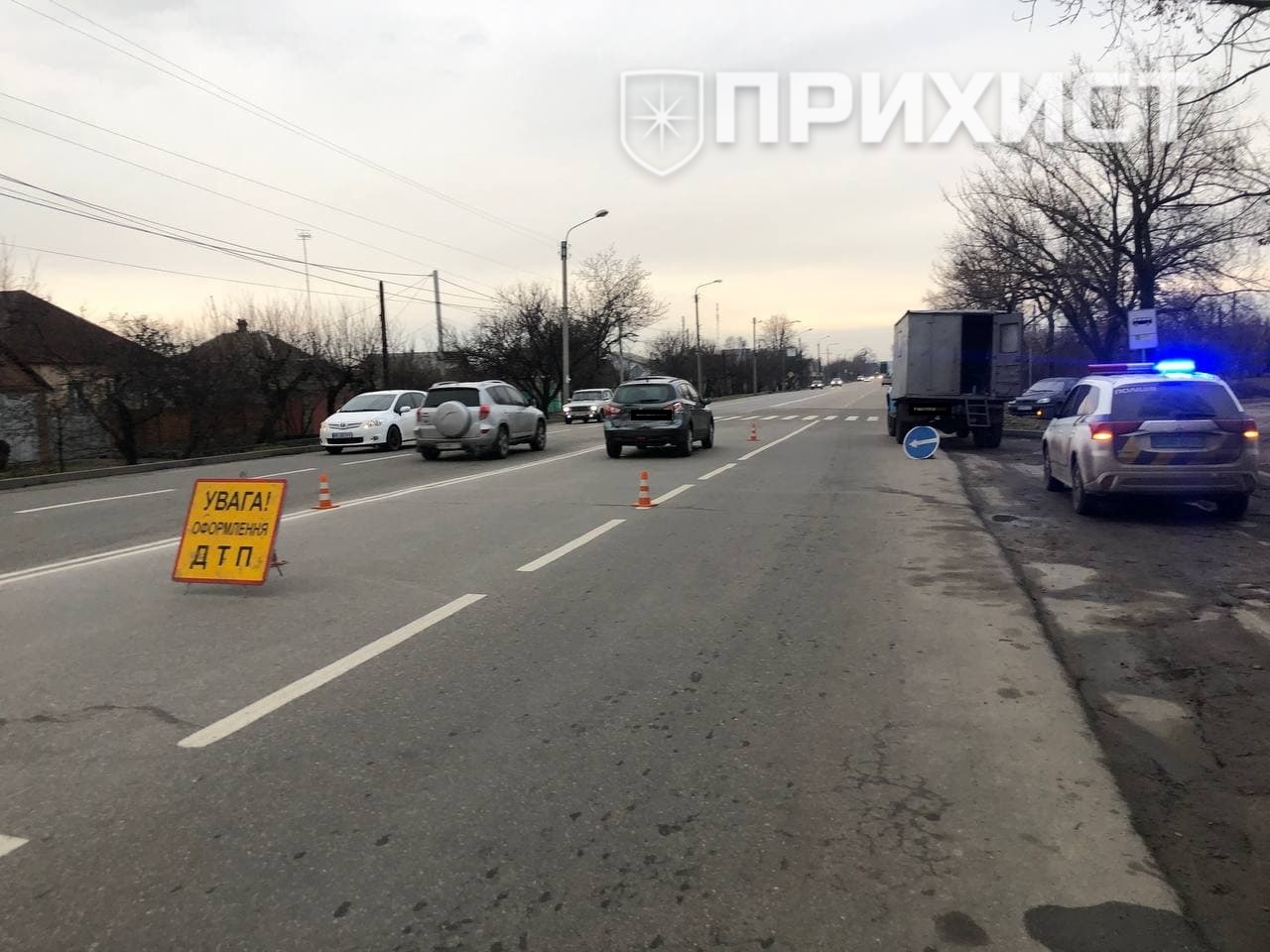 На улице Херсонская ЗИЛ въехал в Suzuki | Прихист На улице Херсонская ЗИЛ въехал в Suzuki | Прихист