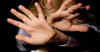 Развращали детей и распространяли детскую порнографию         | Прихист 