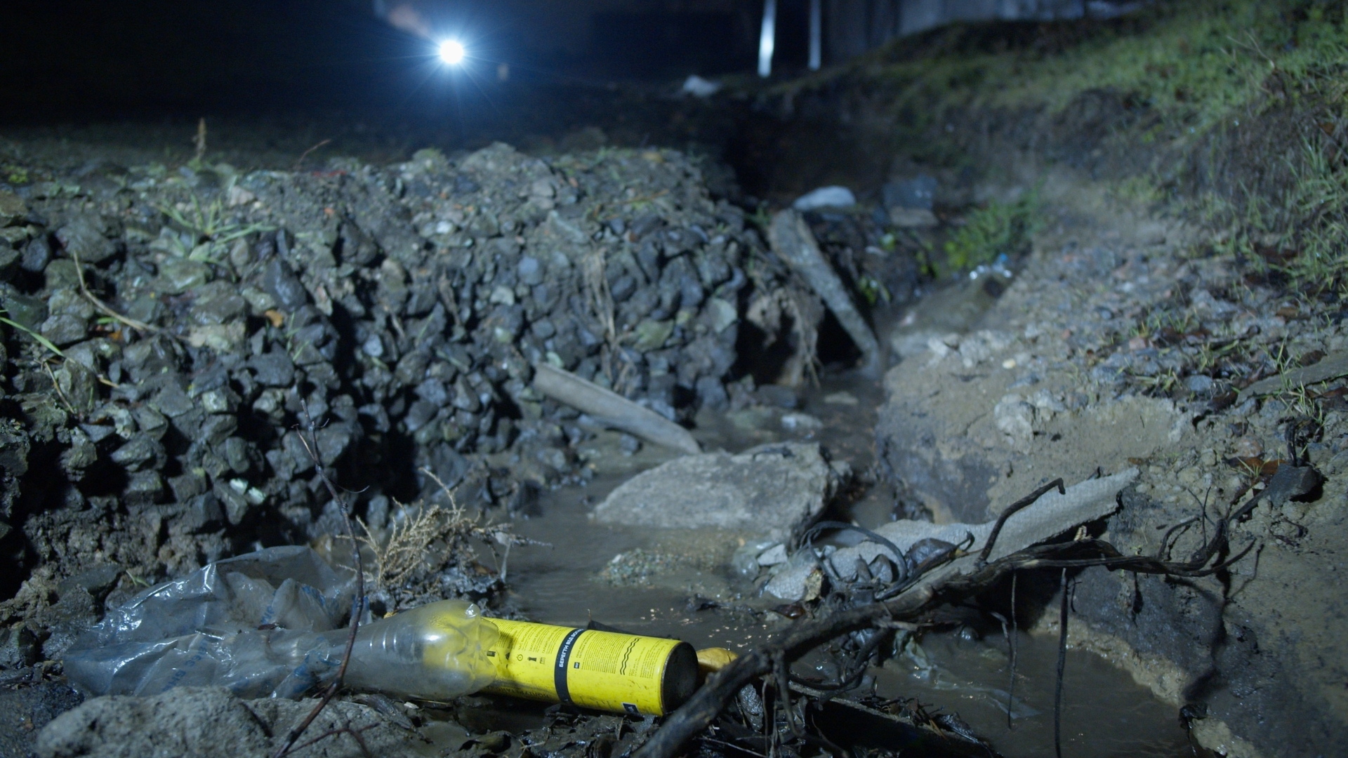 Спонтанный осмотр улиц Никополя после зимнего дождя | Прихист 