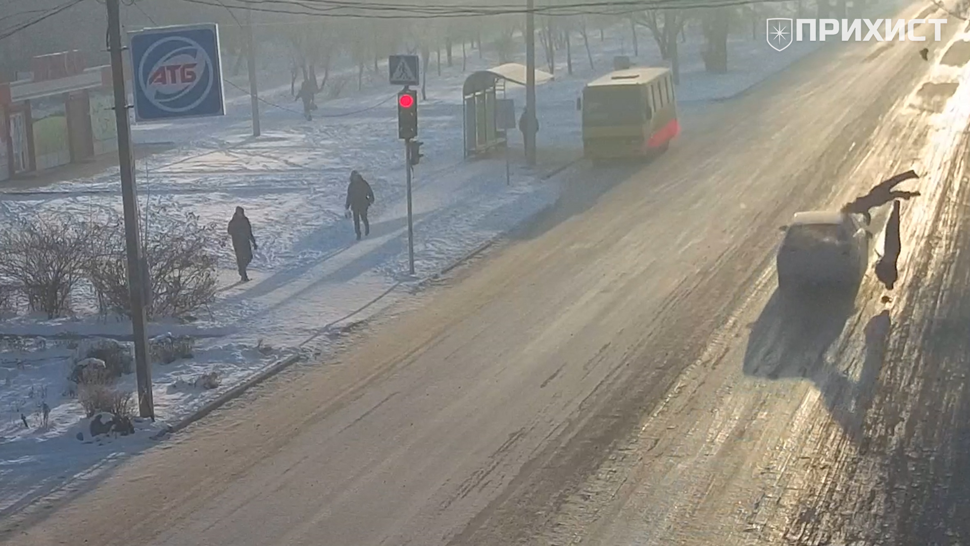 В Никополе автомобиль сбил пешеходов | Прихист 