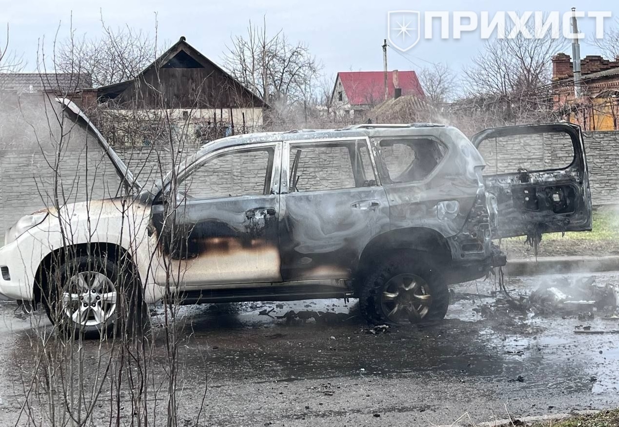 У Нікополі розстріляли автомобіль заступника міського голови | Прихист 
