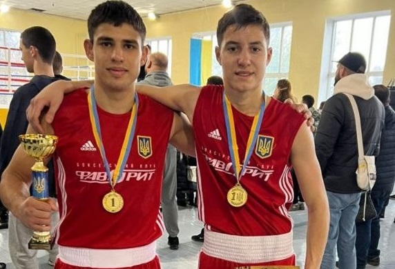 Боксери з Нікополя здобули перемогу на чемпіонаті області | Прихист 