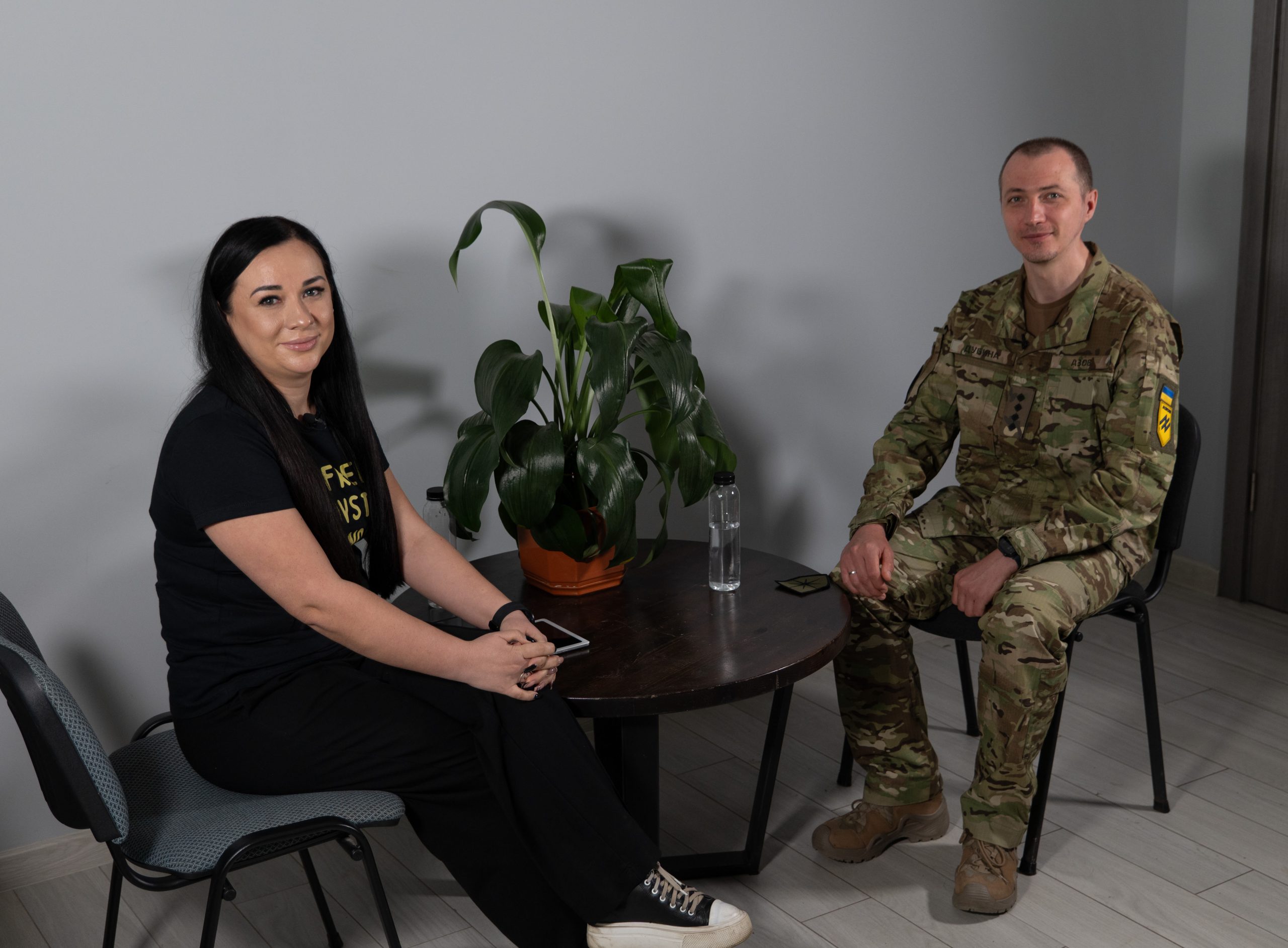 “На “прийомках” російські жінки-медикині заохочували “фсінівців” катувати нас сильніше”: інтерв’ю з “Азовцем” Артемом Дубиною (відео) | Прихист 