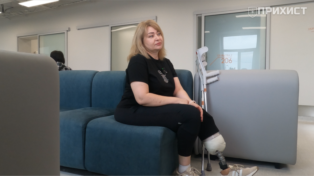 «Тепер я вчуся ходити заново»: історія відновлення пораненої нікопольчанки Вікторії Фершал | Прихист 