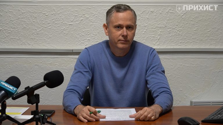 Компенсація за житло евакуйованим, захист Нікополя та благоустрій: Олександр Саюк провів прес-конференцію | Прихист 