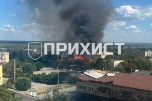 Нікополь знову під ворожим вогнем: у старій частині міста знищено відомий заклад | Прихист 