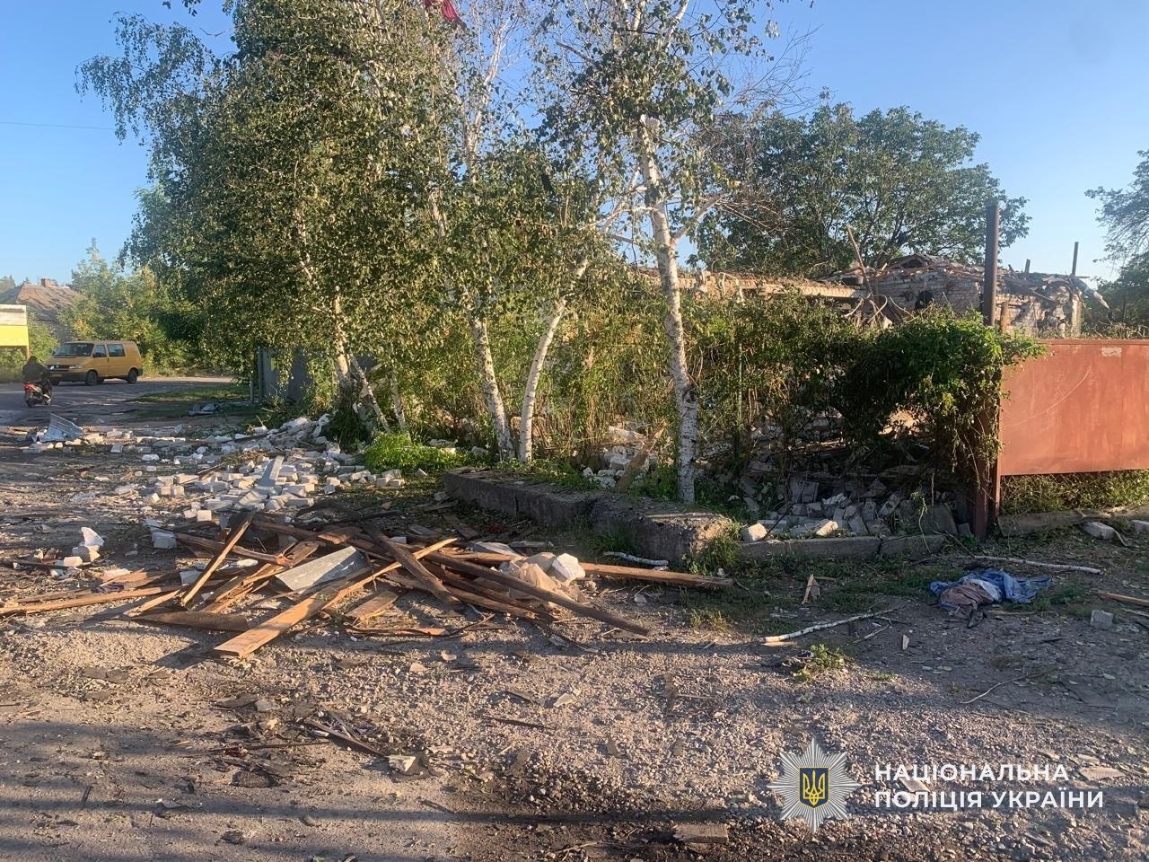 Поліція документує наслідки російських атак на Дніпропетровщині | Прихист Поліція документує наслідки російських атак на Дніпропетровщині | Прихист