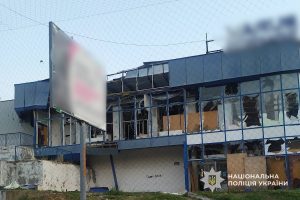 У Нікопольському районі під час атаки поранено поліцейського | Прихист 
