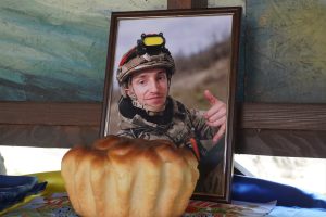 У Нікополі провели в останню путь 27-річного захисника Павла Малахова | Прихист У Нікополі провели в останню путь 27-річного захисника Павла Малахова | Прихист