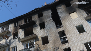Тут більше немає життя: свідчення жителів багатоповерхівки у Марганці, по якій влучили «Шахедами»