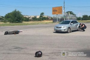 У Нікополі водієві Toyota повідомили про підозру після зіткнення з мопедом | Прихист 
