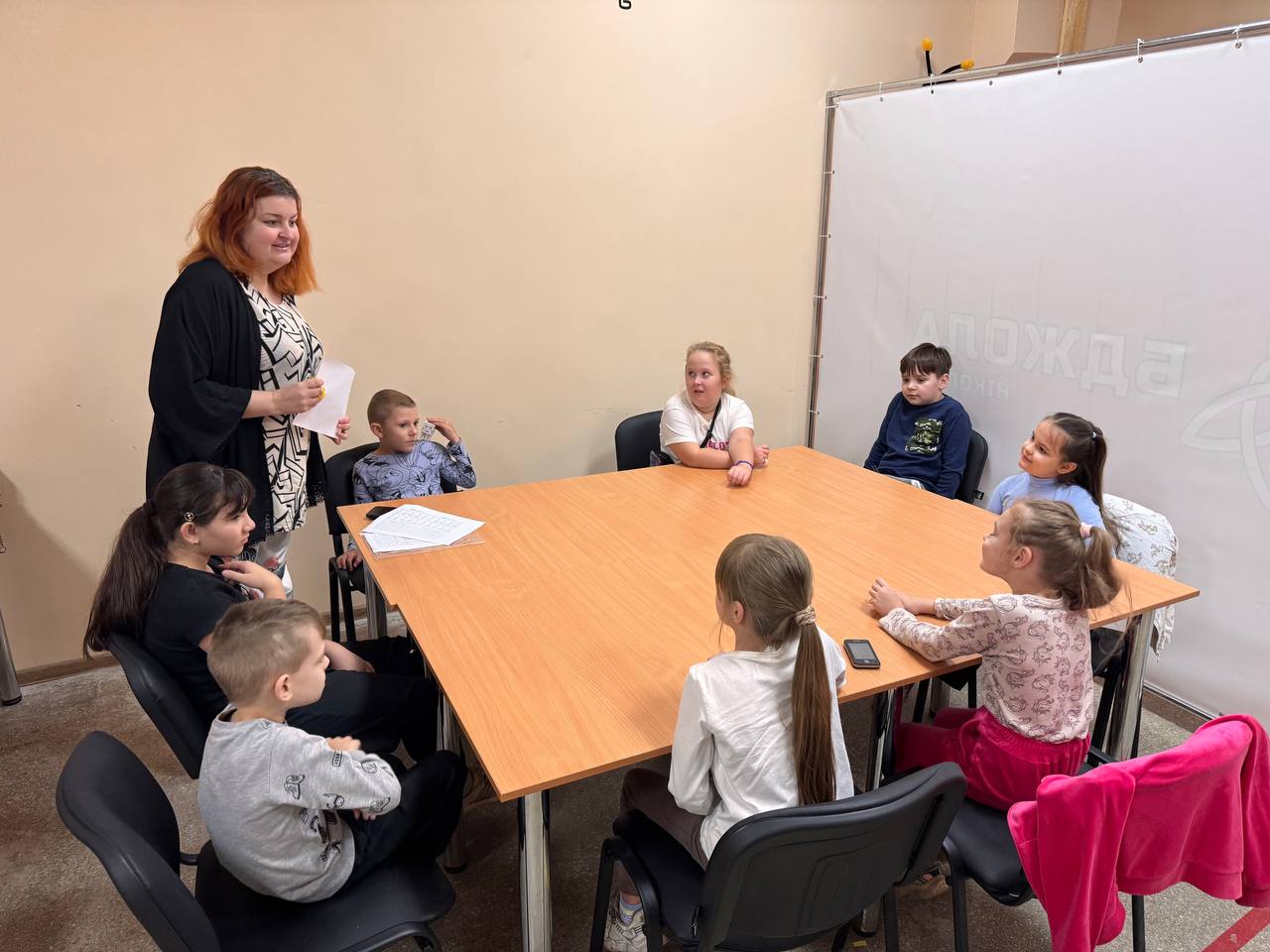 Безкоштовні заняття з англійської для дітей щотижня проводять у Центрі життєстійкості Нікополя | Прихист Безкоштовні заняття з англійської для дітей щотижня проводять у Центрі життєстійкості Нікополя | Прихист