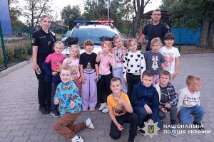 У школах Нікопольського району поліцейські проводять уроки безпеки для дітей | Прихист 